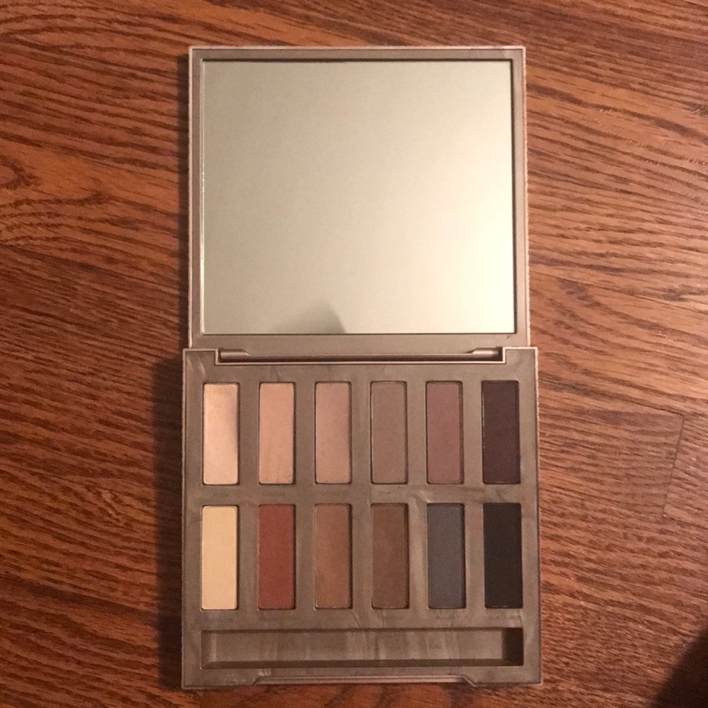 Urban Decay Naked Ultimate Basics Palette